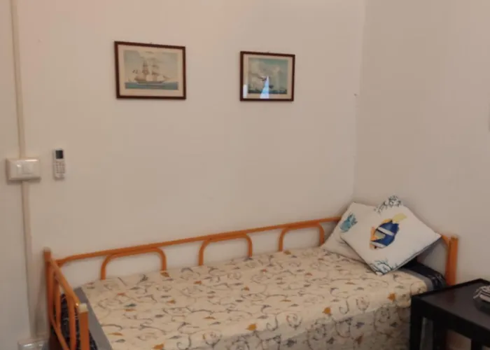 Apartment Celle Mare Con Posto Auto Coperto Celle Ligure